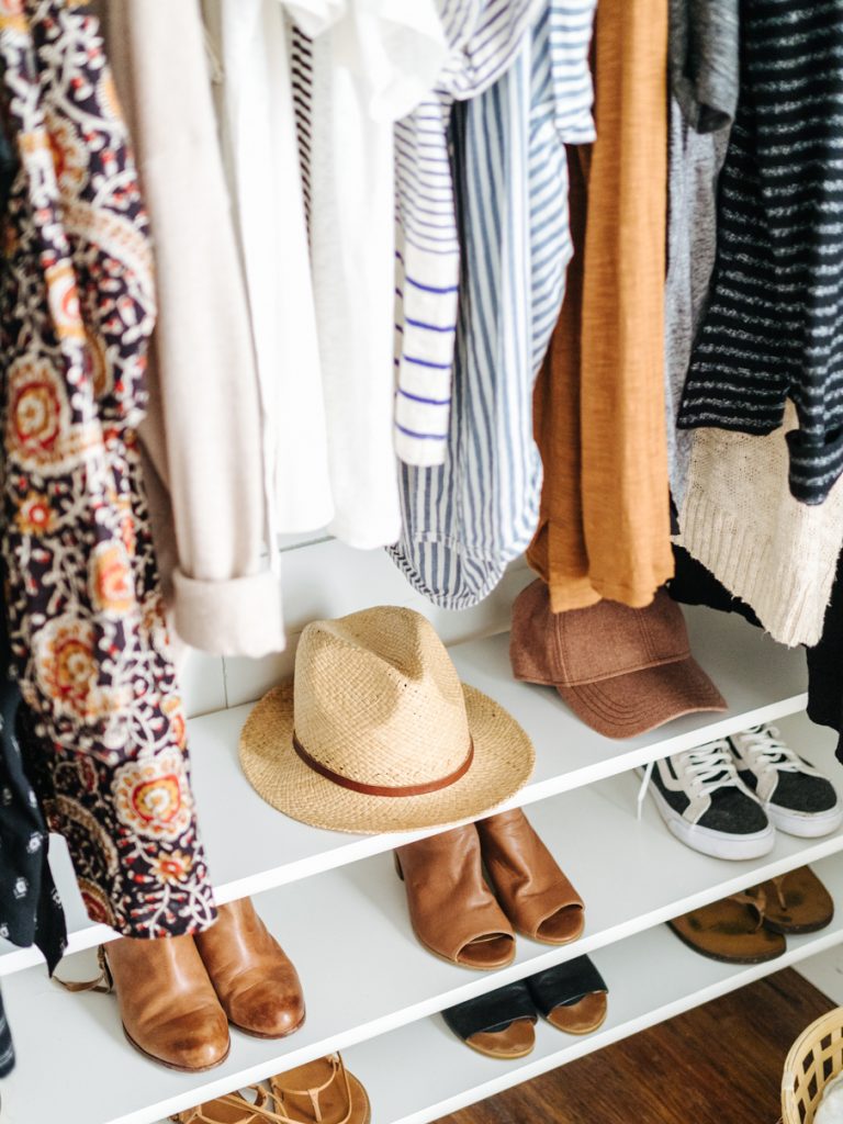 Unfancy בניית מלתחה מינימליסטית